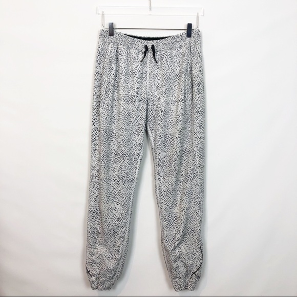 Lululemon Trainer Track Pant Dottie Dash 8 - Picture 1 of 7